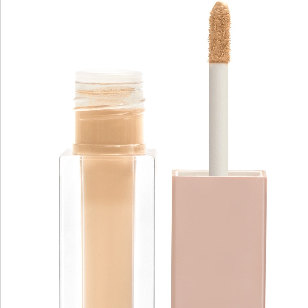 KKW Beauty liquid concealer #5 Kim Kardashian